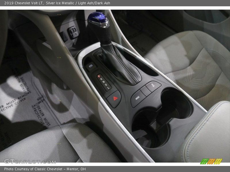 Silver Ice Metallic / Light Ash/Dark Ash 2019 Chevrolet Volt LT