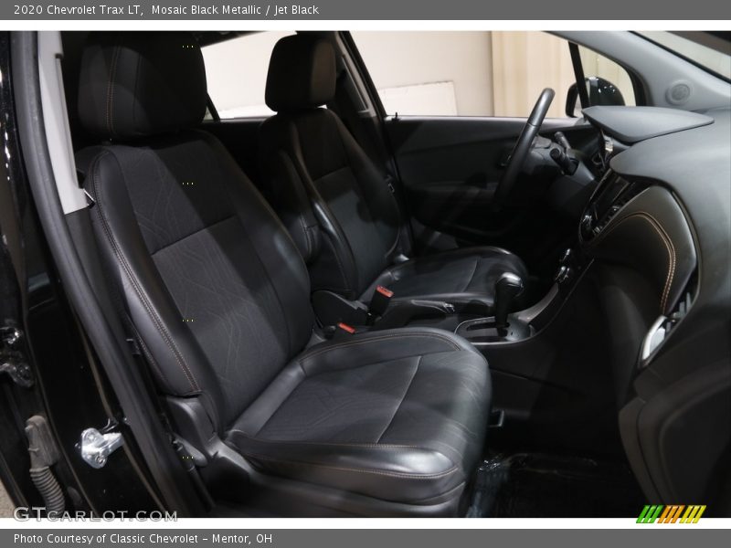 Mosaic Black Metallic / Jet Black 2020 Chevrolet Trax LT
