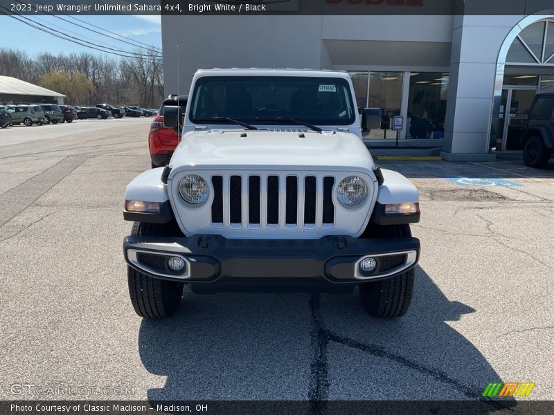 Bright White / Black 2023 Jeep Wrangler Unlimited Sahara 4x4