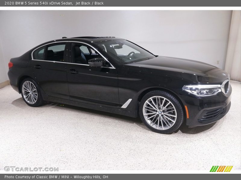 Jet Black / Black 2020 BMW 5 Series 540i xDrive Sedan