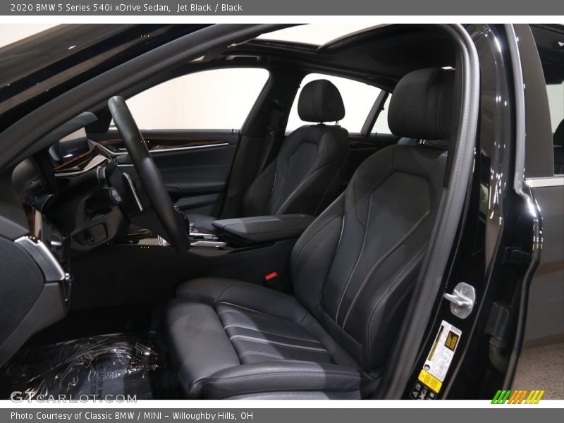 Jet Black / Black 2020 BMW 5 Series 540i xDrive Sedan