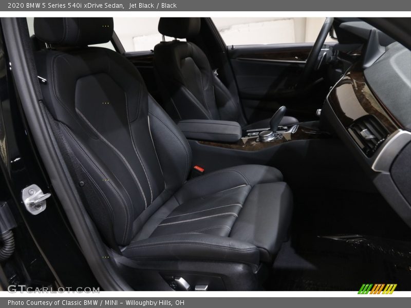 Jet Black / Black 2020 BMW 5 Series 540i xDrive Sedan