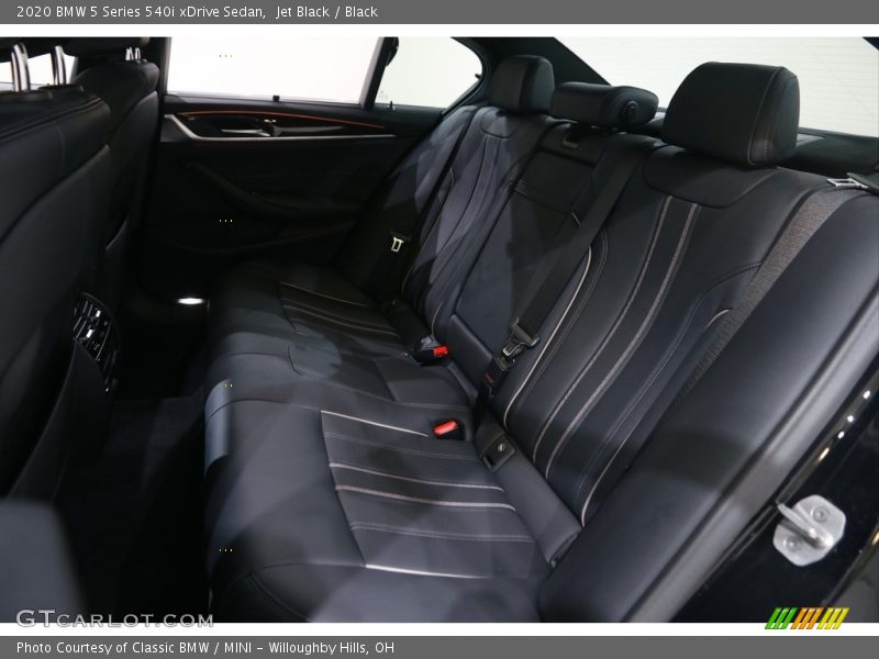Jet Black / Black 2020 BMW 5 Series 540i xDrive Sedan