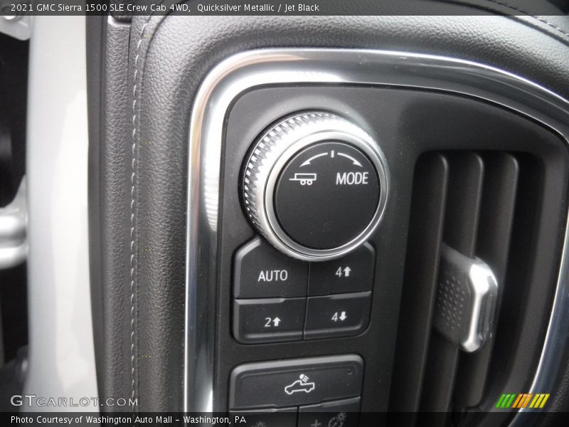 Controls of 2021 Sierra 1500 SLE Crew Cab 4WD