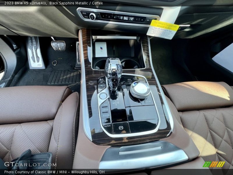 Black Sapphire Metallic / Coffee 2023 BMW X5 xDrive40i