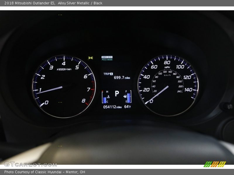 Alloy Silver Metallic / Black 2018 Mitsubishi Outlander ES