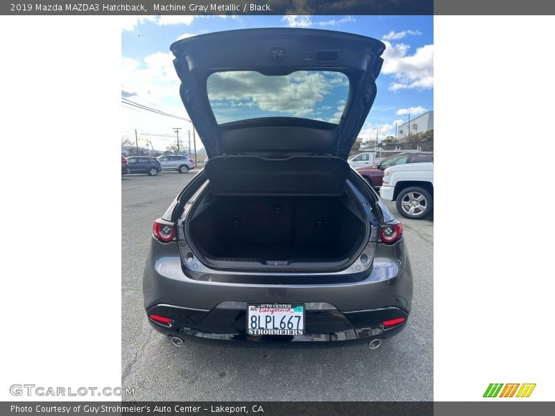 Machine Gray Metallic / Black 2019 Mazda MAZDA3 Hatchback