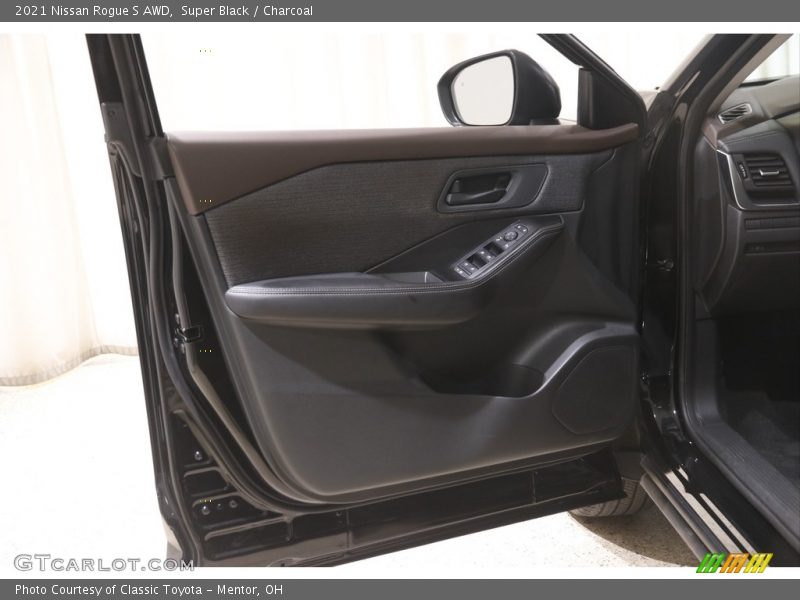 Super Black / Charcoal 2021 Nissan Rogue S AWD