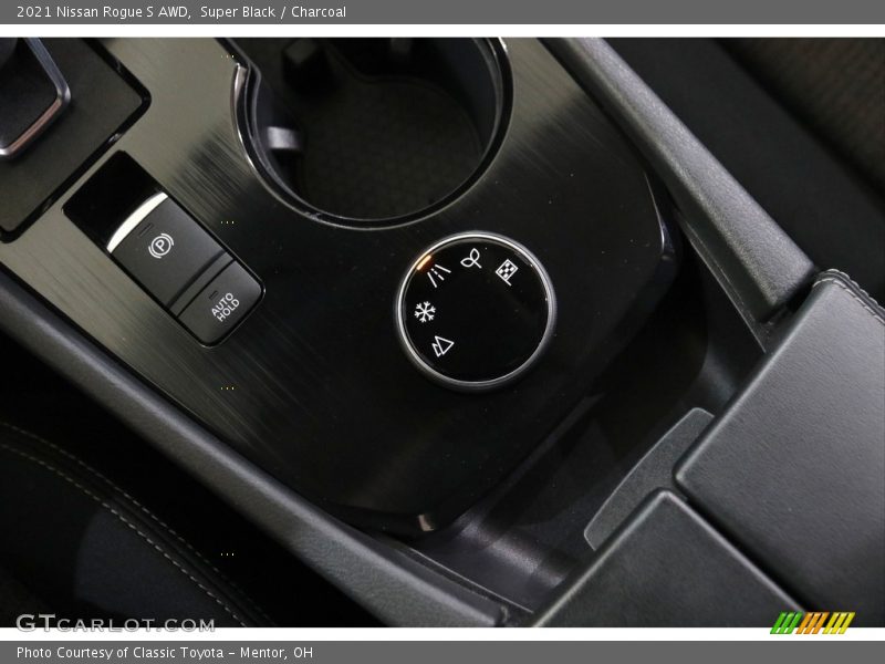 Super Black / Charcoal 2021 Nissan Rogue S AWD