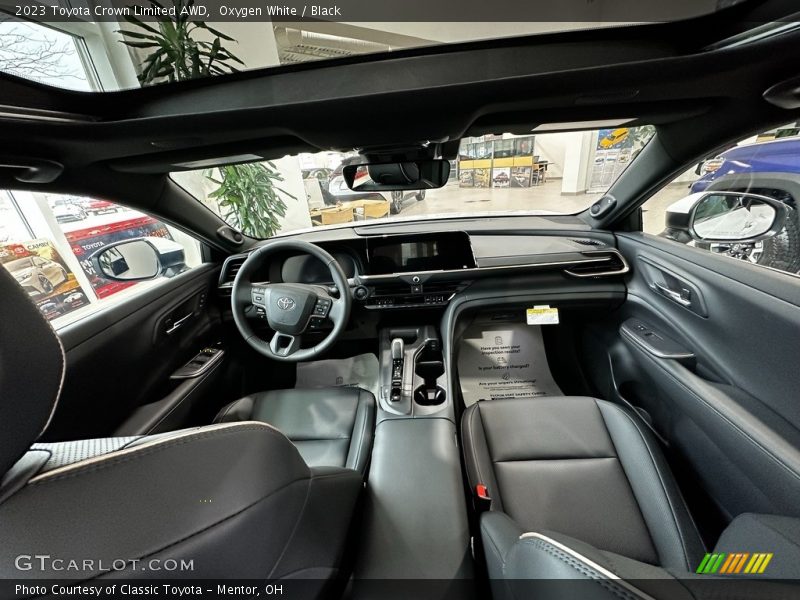  2023 Crown Limited AWD Black Interior