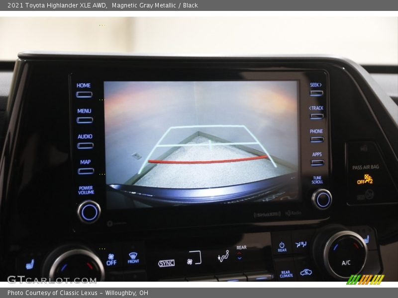 Magnetic Gray Metallic / Black 2021 Toyota Highlander XLE AWD