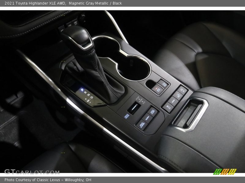 Magnetic Gray Metallic / Black 2021 Toyota Highlander XLE AWD