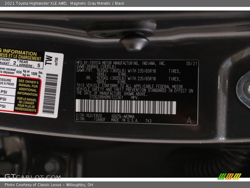 Magnetic Gray Metallic / Black 2021 Toyota Highlander XLE AWD