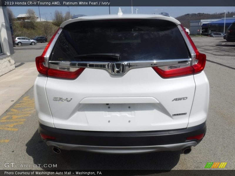 Platinum White Pearl / Ivory 2019 Honda CR-V Touring AWD