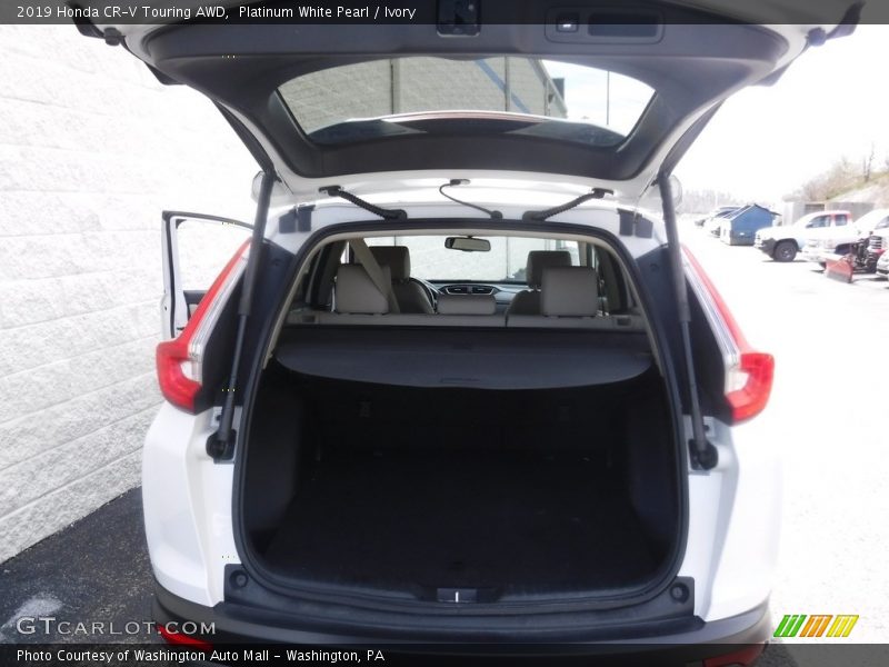 Platinum White Pearl / Ivory 2019 Honda CR-V Touring AWD