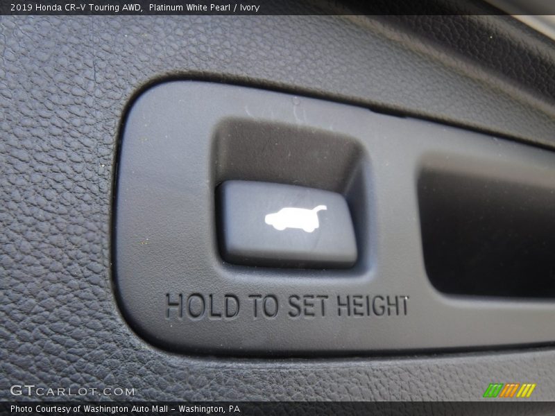 Platinum White Pearl / Ivory 2019 Honda CR-V Touring AWD