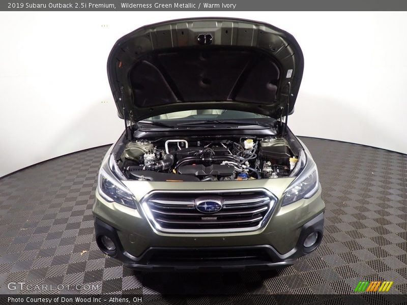 Wilderness Green Metallic / Warm Ivory 2019 Subaru Outback 2.5i Premium