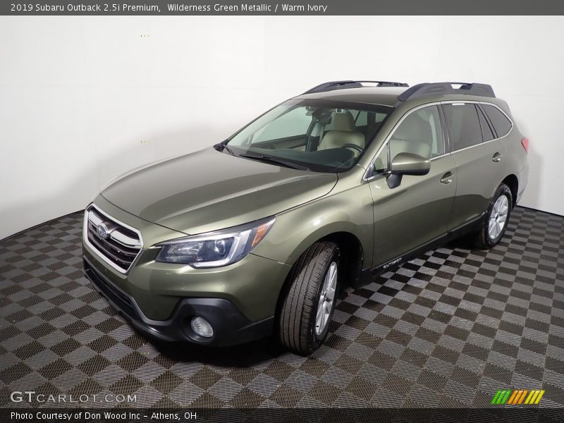 Wilderness Green Metallic / Warm Ivory 2019 Subaru Outback 2.5i Premium