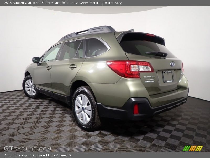 Wilderness Green Metallic / Warm Ivory 2019 Subaru Outback 2.5i Premium