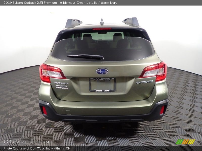 Wilderness Green Metallic / Warm Ivory 2019 Subaru Outback 2.5i Premium