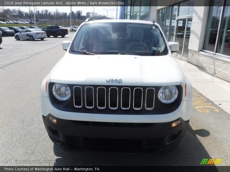 Alpine White / Bark Brown/Ski Grey 2016 Jeep Renegade Latitude 4x4