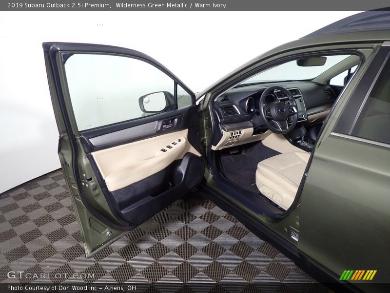 Wilderness Green Metallic / Warm Ivory 2019 Subaru Outback 2.5i Premium