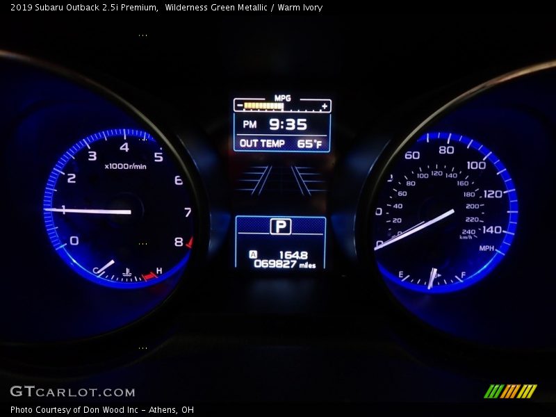 Wilderness Green Metallic / Warm Ivory 2019 Subaru Outback 2.5i Premium