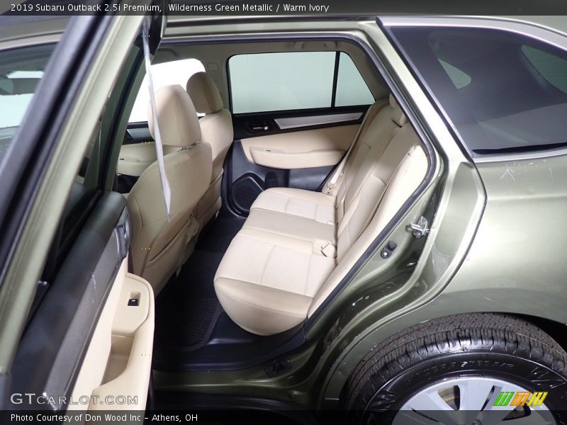 Wilderness Green Metallic / Warm Ivory 2019 Subaru Outback 2.5i Premium