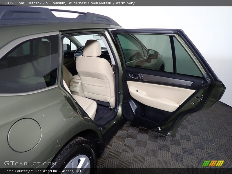 Wilderness Green Metallic / Warm Ivory 2019 Subaru Outback 2.5i Premium