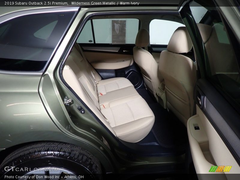 Wilderness Green Metallic / Warm Ivory 2019 Subaru Outback 2.5i Premium