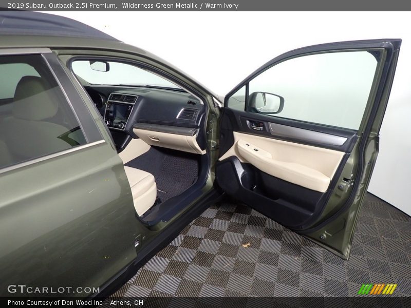 Wilderness Green Metallic / Warm Ivory 2019 Subaru Outback 2.5i Premium