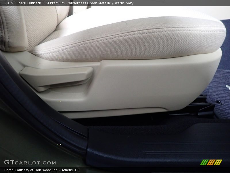 Wilderness Green Metallic / Warm Ivory 2019 Subaru Outback 2.5i Premium
