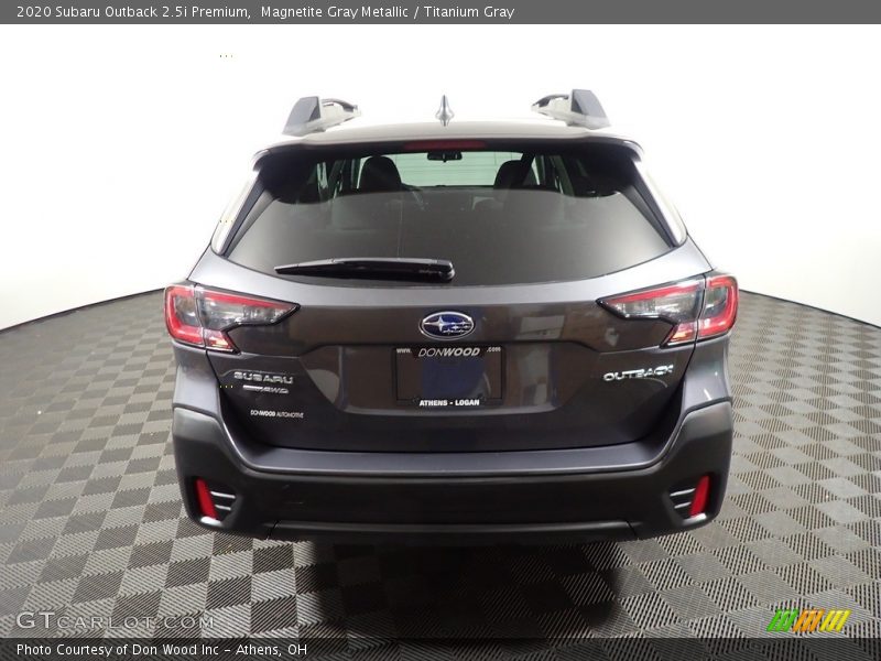 Magnetite Gray Metallic / Titanium Gray 2020 Subaru Outback 2.5i Premium