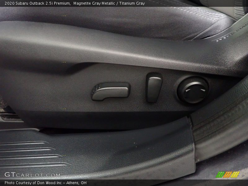 Magnetite Gray Metallic / Titanium Gray 2020 Subaru Outback 2.5i Premium