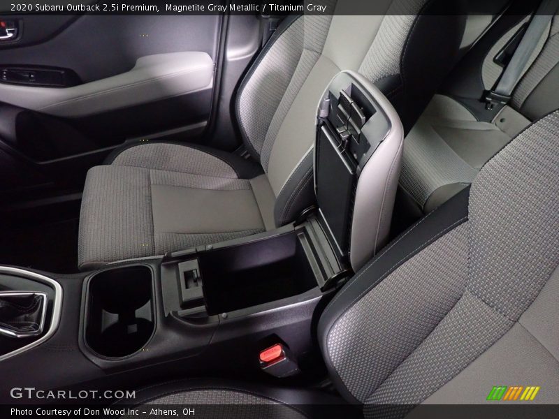 Magnetite Gray Metallic / Titanium Gray 2020 Subaru Outback 2.5i Premium