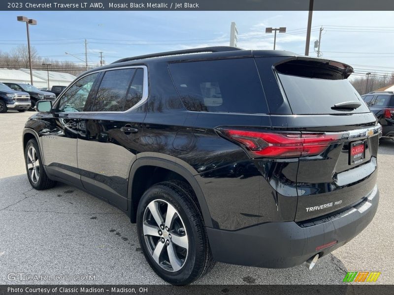 Mosaic Black Metallic / Jet Black 2023 Chevrolet Traverse LT AWD