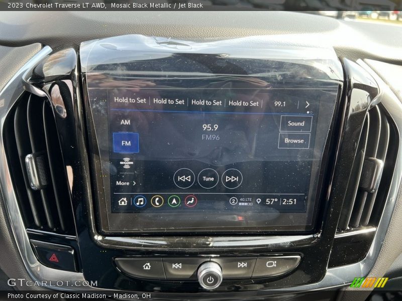 Mosaic Black Metallic / Jet Black 2023 Chevrolet Traverse LT AWD