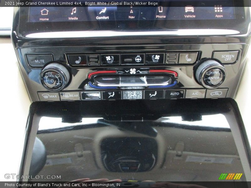 Controls of 2021 Grand Cherokee L Limited 4x4