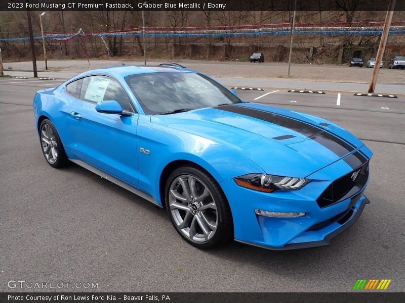 Front 3/4 View of 2023 Mustang GT Premium Fastback