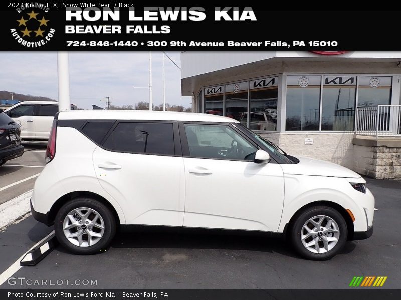 Snow White Pearl / Black 2023 Kia Soul LX
