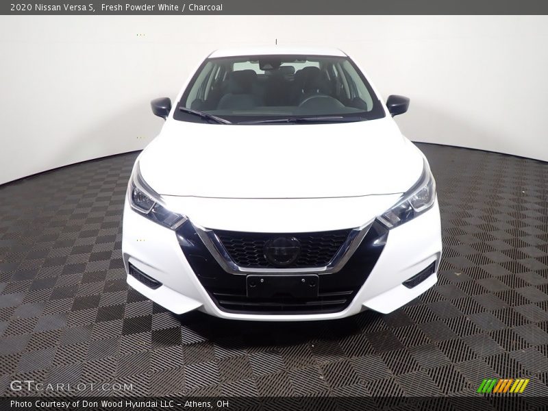 Fresh Powder White / Charcoal 2020 Nissan Versa S