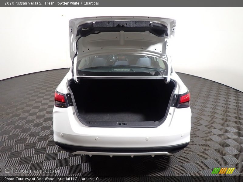 Fresh Powder White / Charcoal 2020 Nissan Versa S