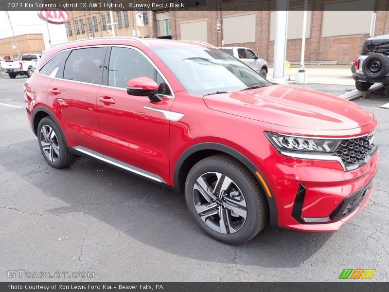 Front 3/4 View of 2023 Sorento Hybrid EX AWD Hybrid