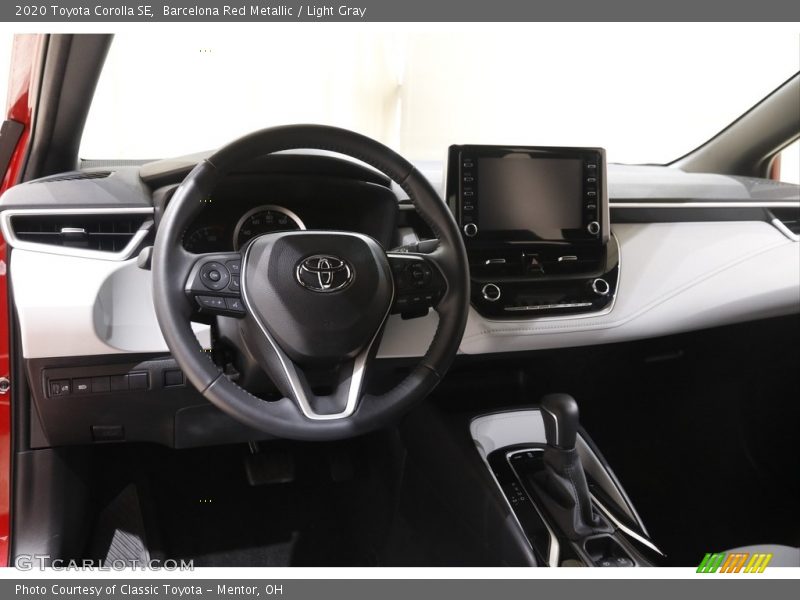 Barcelona Red Metallic / Light Gray 2020 Toyota Corolla SE