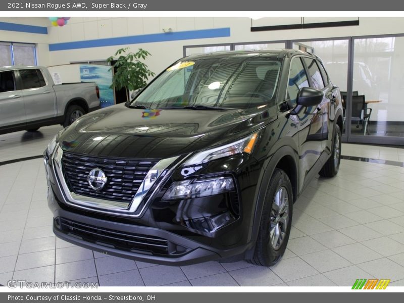Super Black / Gray 2021 Nissan Rogue S AWD
