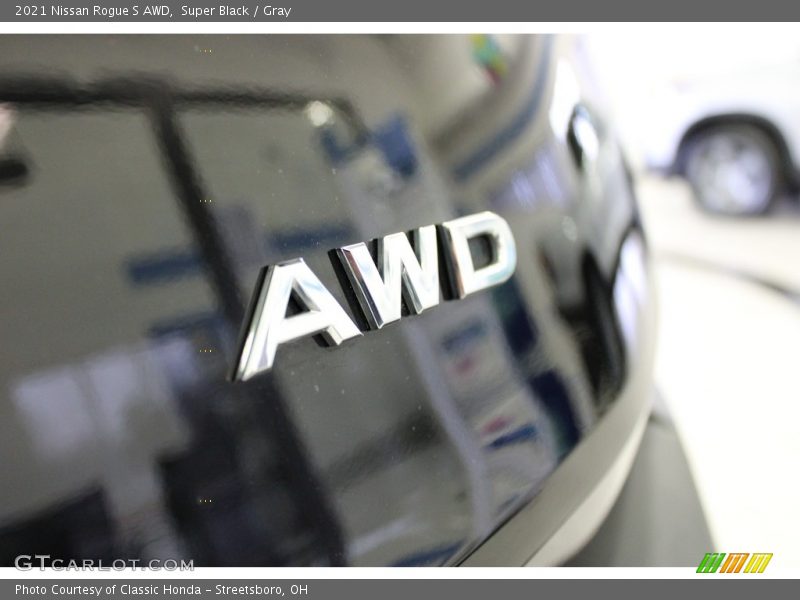 Super Black / Gray 2021 Nissan Rogue S AWD