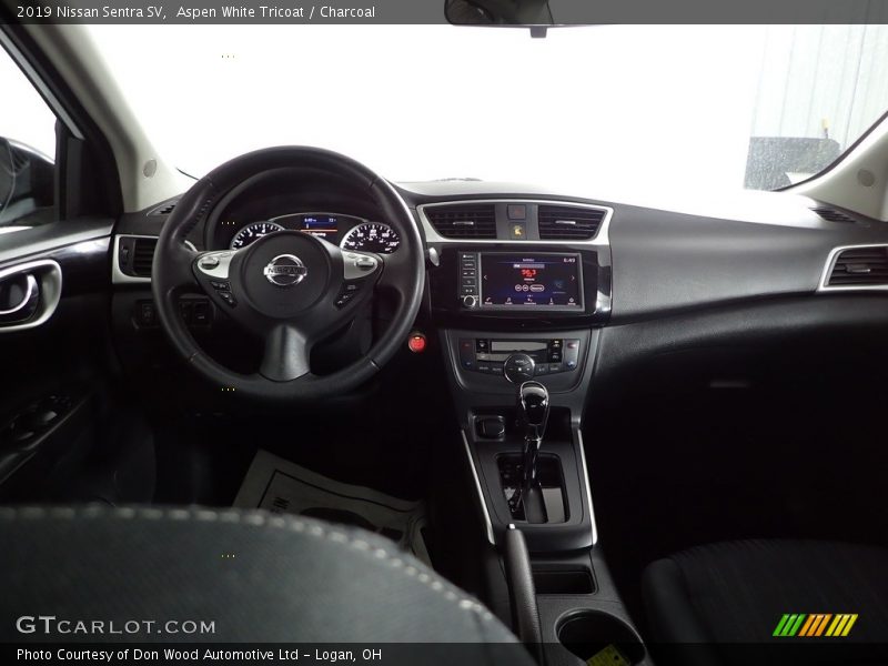 Aspen White Tricoat / Charcoal 2019 Nissan Sentra SV
