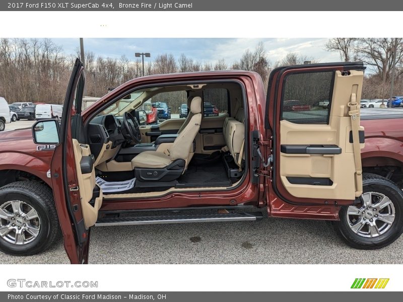 Bronze Fire / Light Camel 2017 Ford F150 XLT SuperCab 4x4