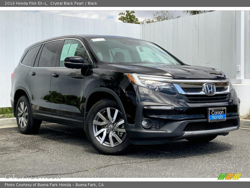 Front 3/4 View of 2019 Pilot EX-L
