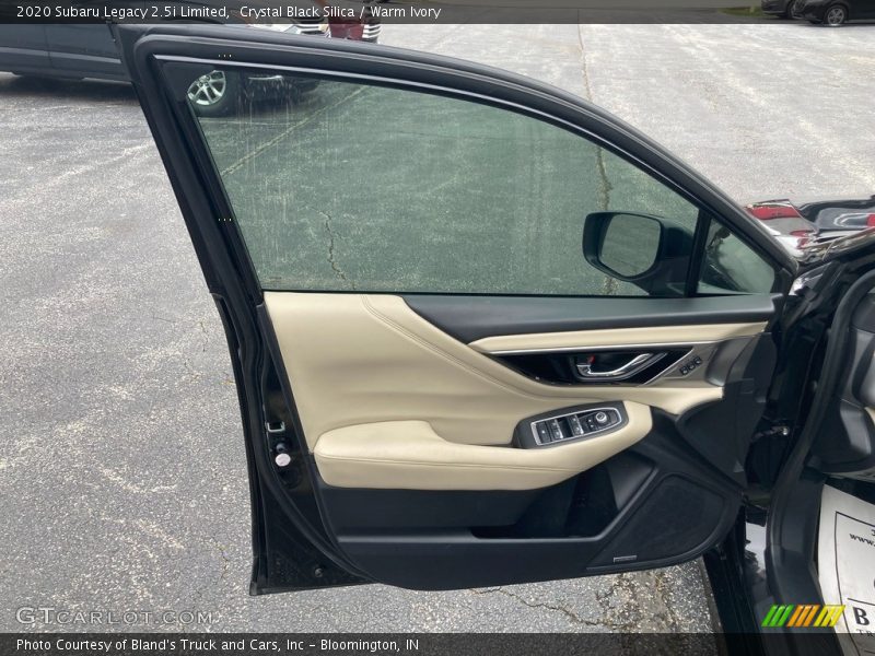 Crystal Black Silica / Warm Ivory 2020 Subaru Legacy 2.5i Limited